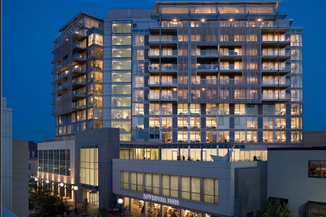Plaza Towers Condominiums - Plaza Towers Condominiums