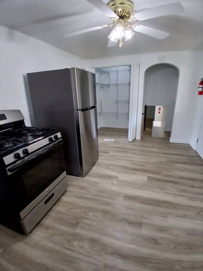 Photo - 728 9th Ave Unit Rear