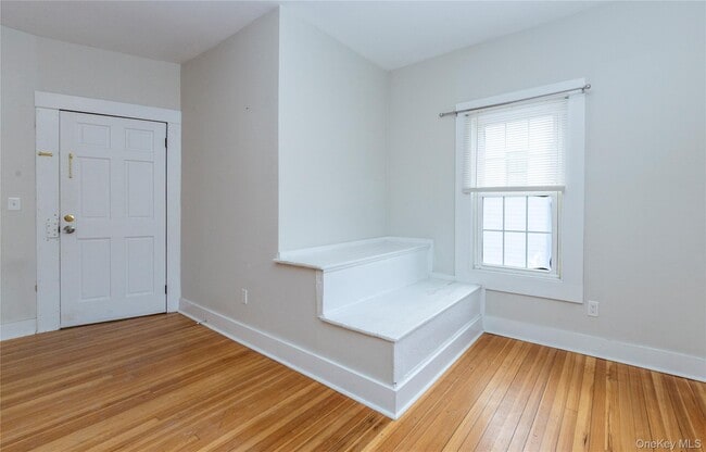 Photo - 3304 NY-343 Unidad 2F