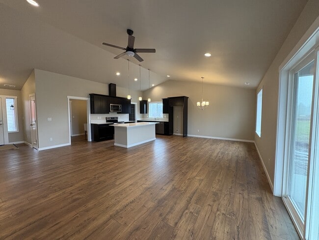 Photo - 130 Doggone Ln