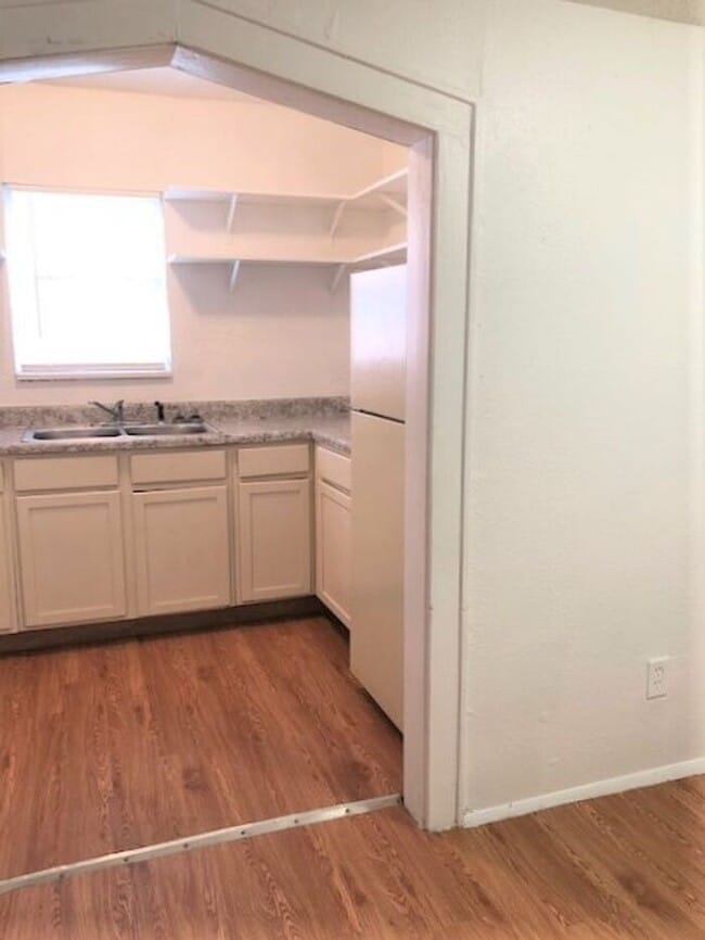 Photo - 1 BED 1 BATH COLLEGE HILL ADDITION