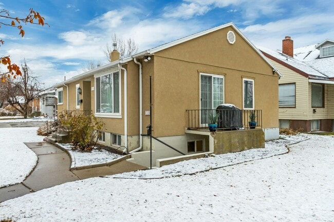 Photo - 718 N 100 W St