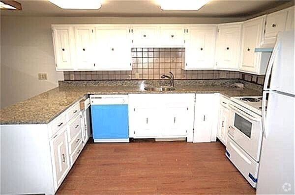 Building Photo - 181 Northampton St Unit 1F Rental