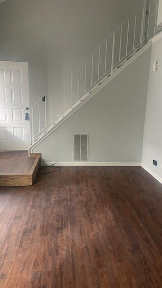 Photo - 113 Hazelnut Dr