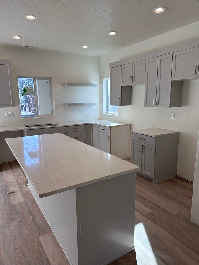 Photo - The Main Unit 102 Bedroom 2