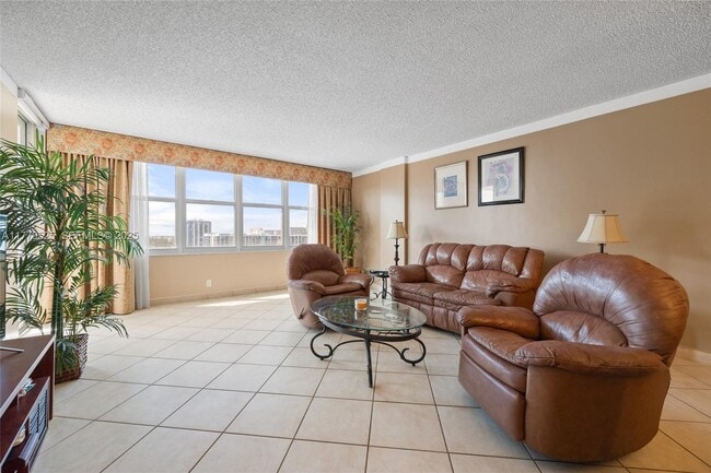 Photo - 3725 S Ocean Dr Unidad 1124