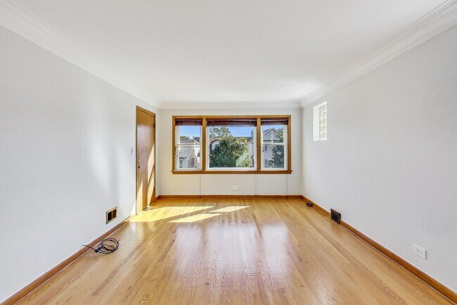 Photo - 5644 N Meade Ave Unit 2