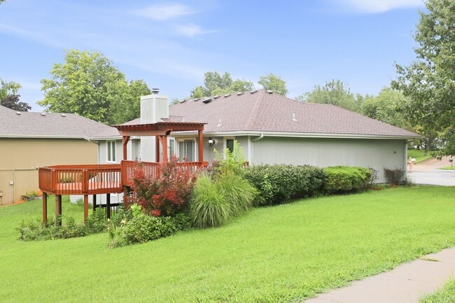 Photo - 3611 SW Red Hawk Ct