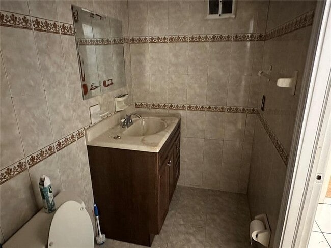 Photo - 5900 NW 17th Pl Unit 103