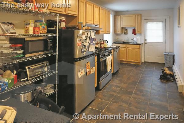 Building Photo - 2 Greenwood Terrace Unit #1