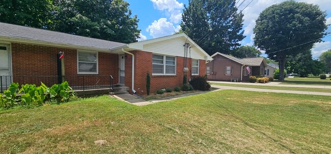 Building Photo - 203 Nokes Dr Unit B