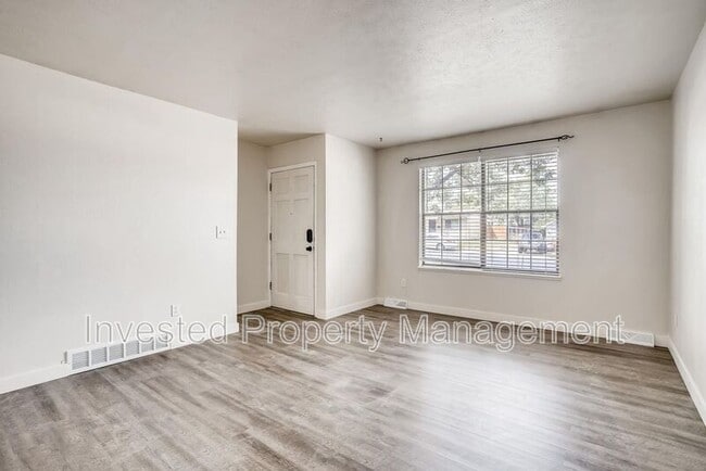 Photo - 172 S Cody St