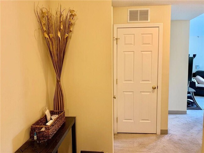 Photo - 104 Mill St Unit 100