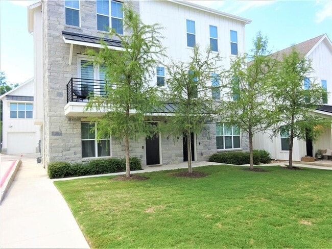 Gorgeous Condo in Desirable East Austin Lo... - Gorgeous Condo in Desirable East Austin Lo...