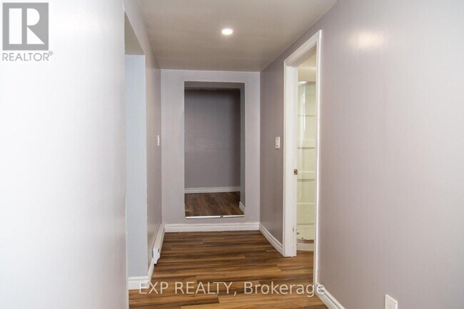 Photo - 104 South Street E