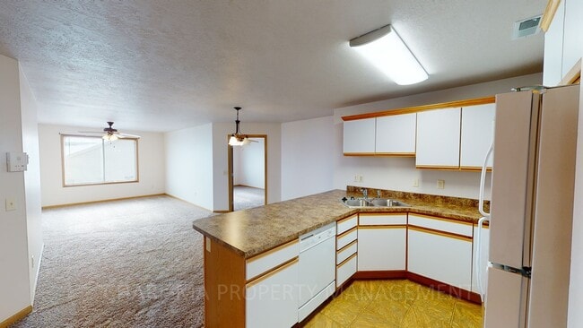 Photo - West Oaks Estate