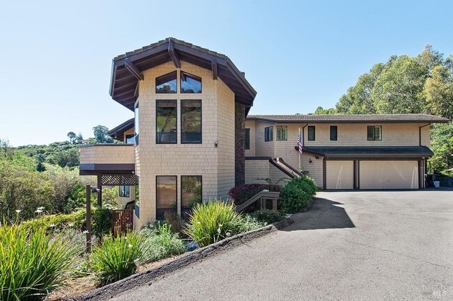 Photo - 165 Main Dr