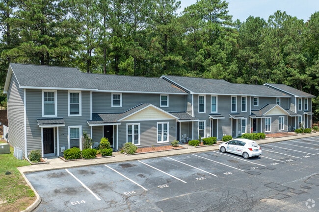 Photo - Waters Edge Town Apartments