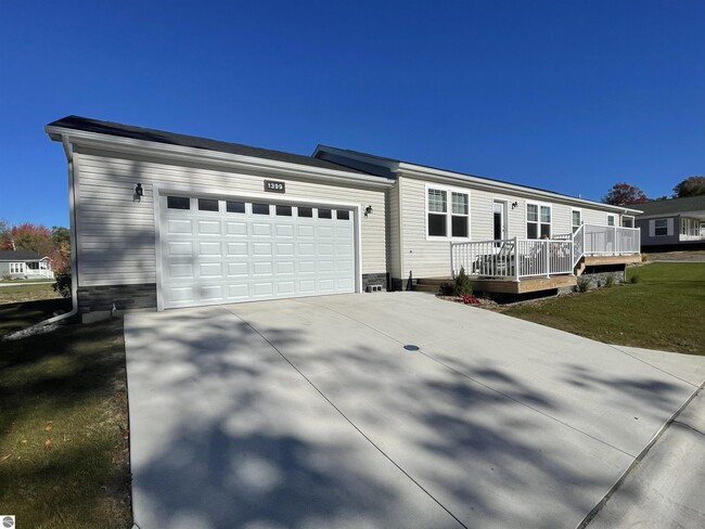 Building Photo - 1399 Horizon Dr