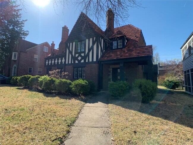 Photo - 8008 Orlando Dr