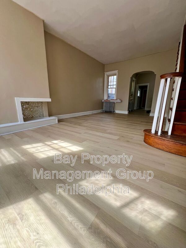 Photo - 3098 Aramingo Ave