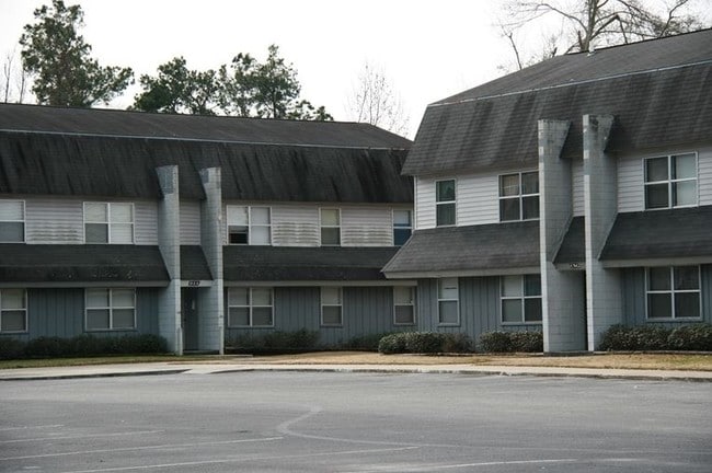 Photo - Hampton Place Apartments