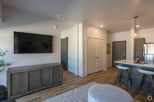 1683-111 - 1BR, 1BA - 650SF - Nova Apartments