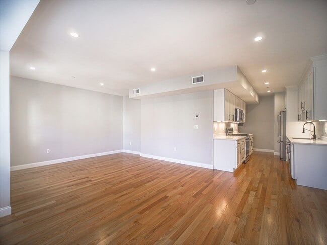 Photo - 194 Havre St Unidad 201