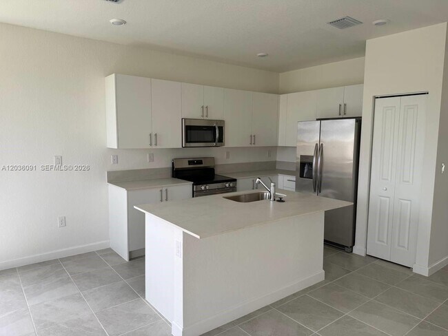 Photo - 1539 NW 1st St