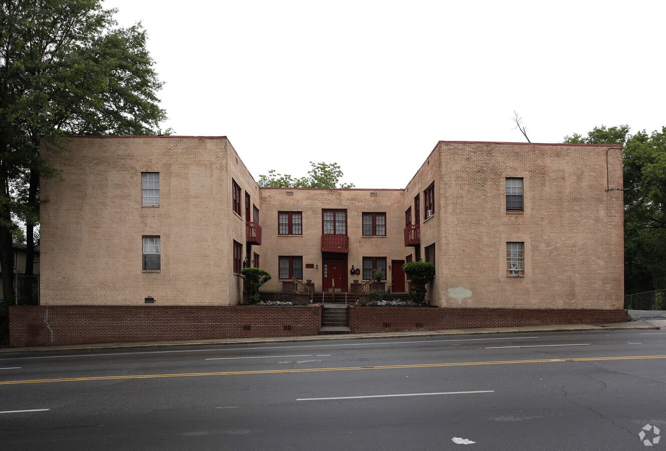Photo - Langhorn Street Apartments