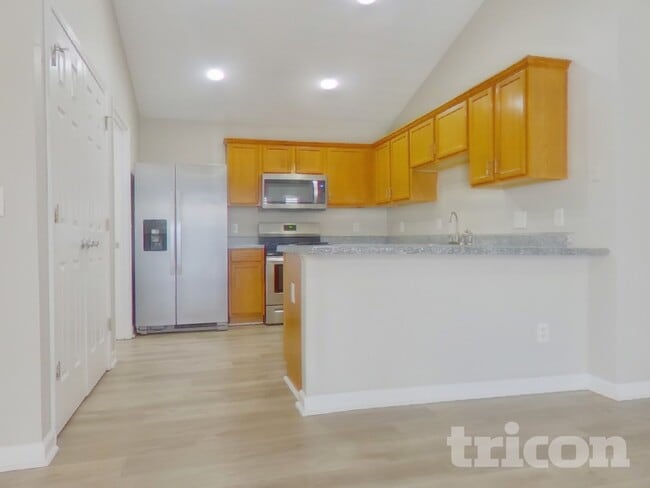 Photo - 225 Silver Fox Trail