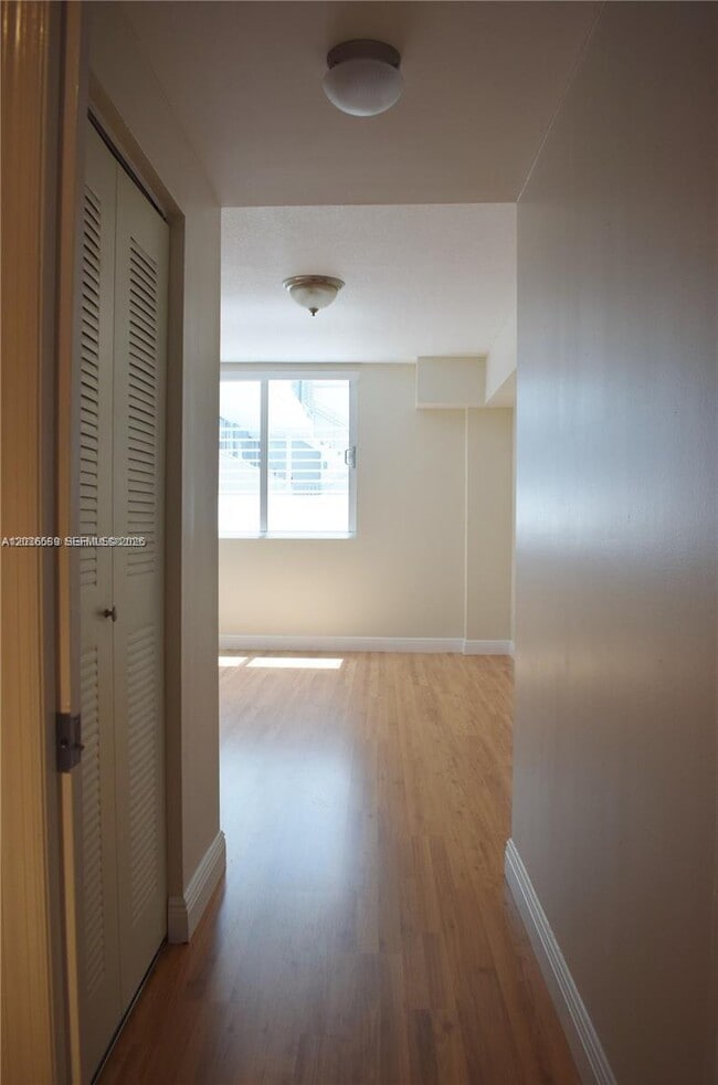 Photo - 3339 Virginia St Unit 207
