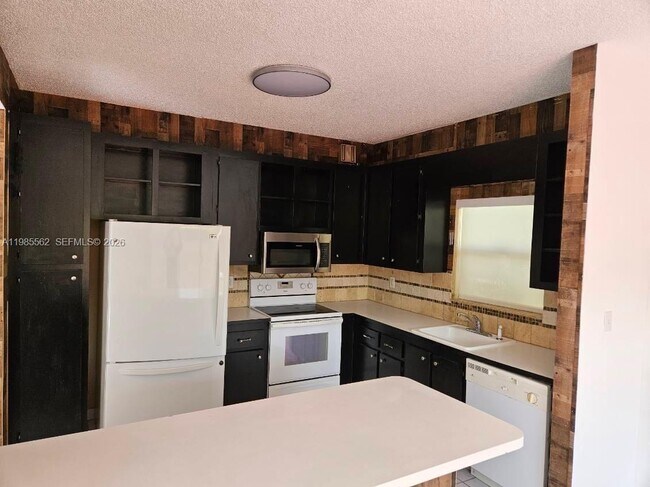 Photo - 6706 SW 152nd Ct