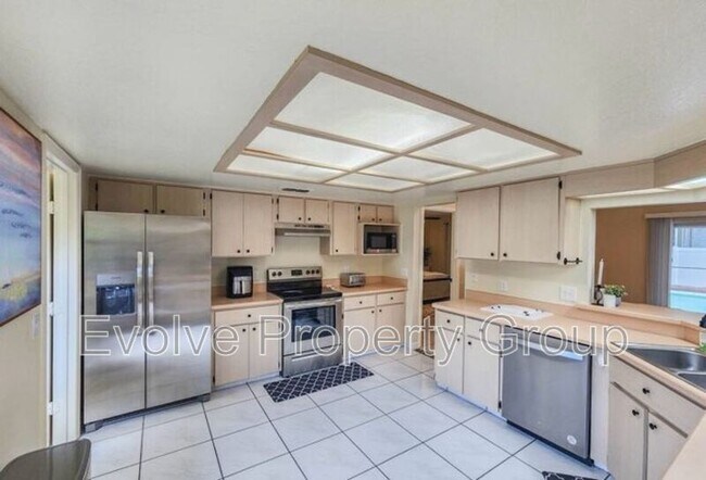 Photo - 81 Parkview Dr