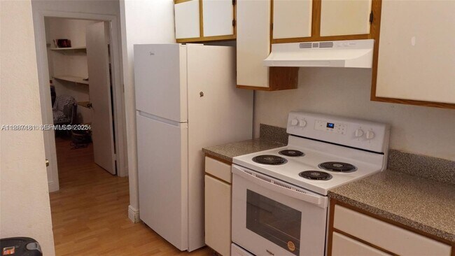 Building Photo - 14850 Naranja Lakes Blvd Unit B3M