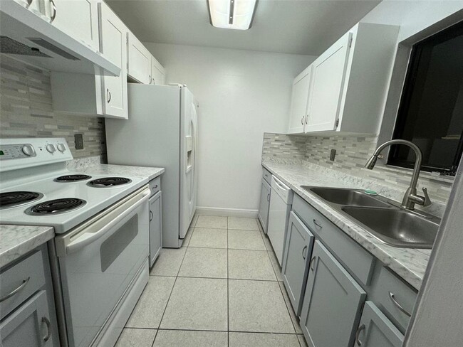 Photo - 2304 Inagua Way Unit 2304