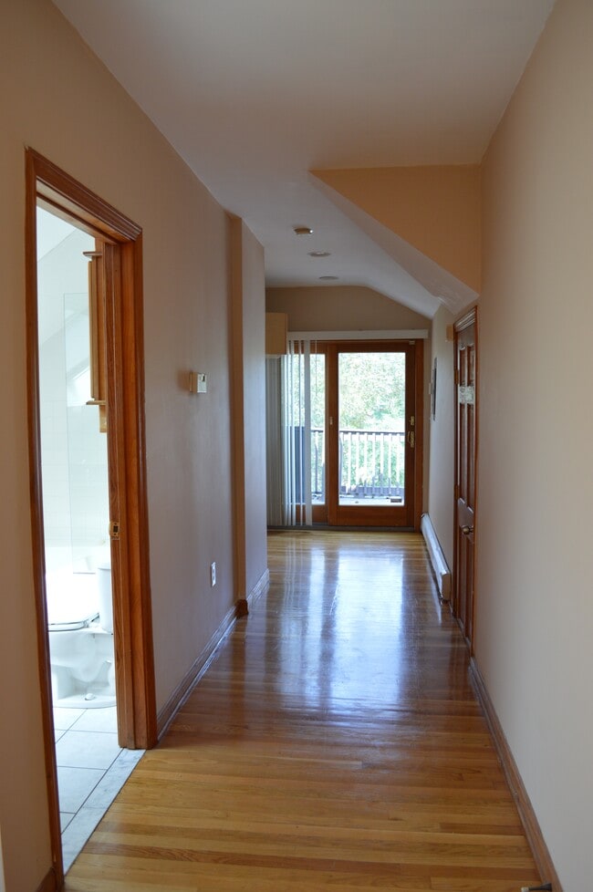 Photo - 315 Foster St Unit 2