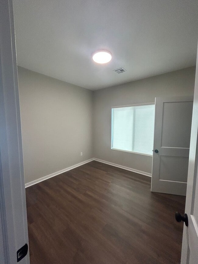 Photo - 1965 Cody Ln