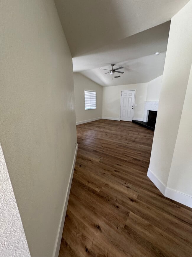 Photo - 1024 Michelle Ct House