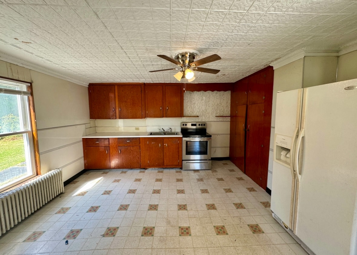 Photo - 12 Belding St