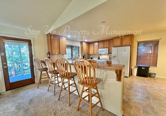 22519 Lina Ln