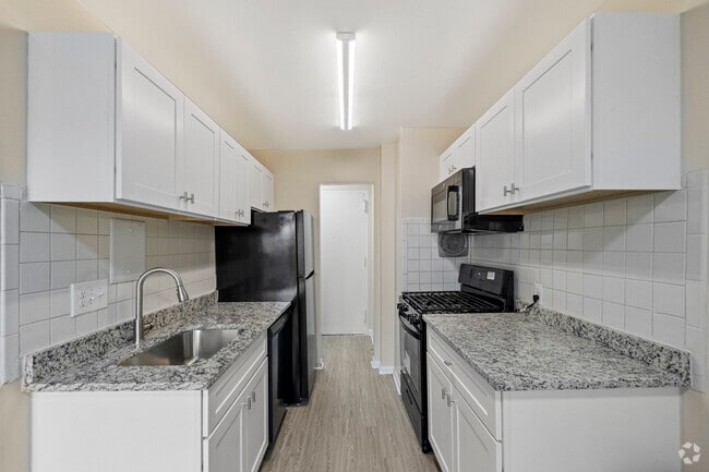 Photo - 101 North Ripley Apartments