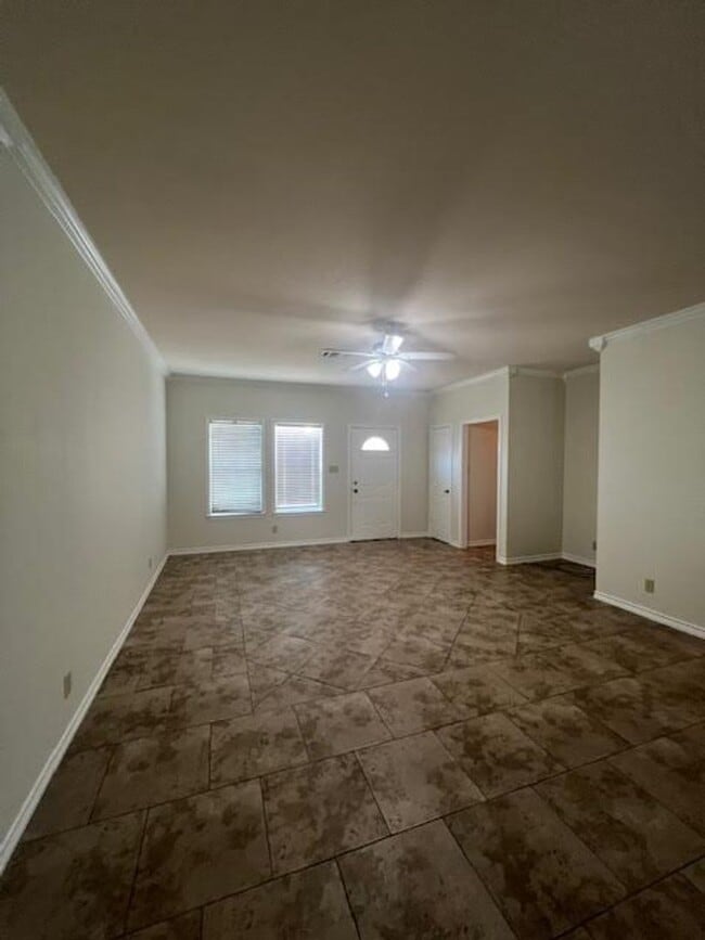 Photo - 195 Ashland Dr