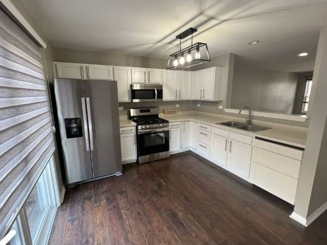 Photo - 512 Lincoln Station Dr