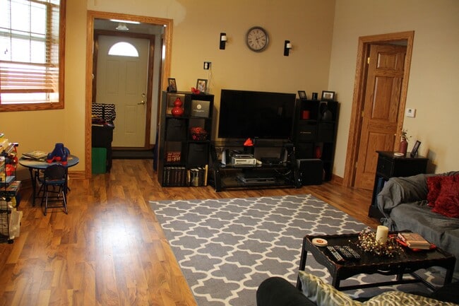 Photo - 2440 N Oakland Ave