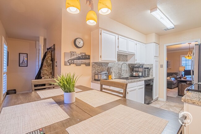 Photo - 1401 Oden St