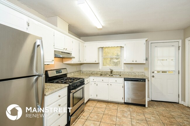 Photo - 4631 Candlewyck Way