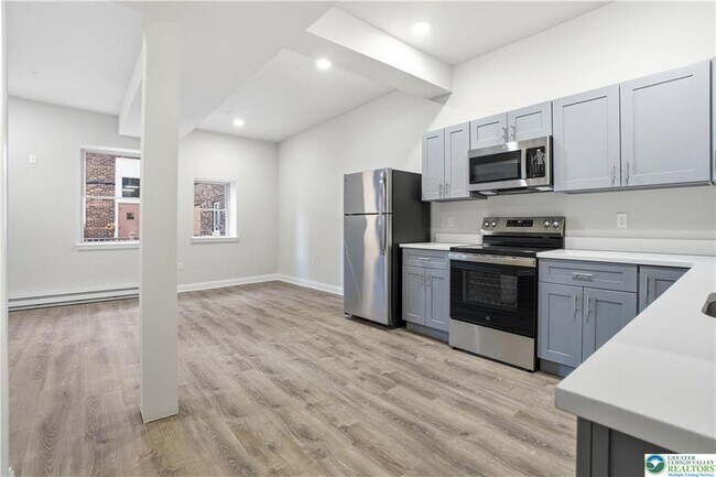 109 S Centre St Unit 3