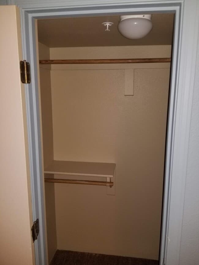 Photo - Beautifully Upgraded West-Flagstaff 1bd/1ba Condo in The Arbors Near NAU/CCC- Students OK!!! NO P... Unit 18-146
