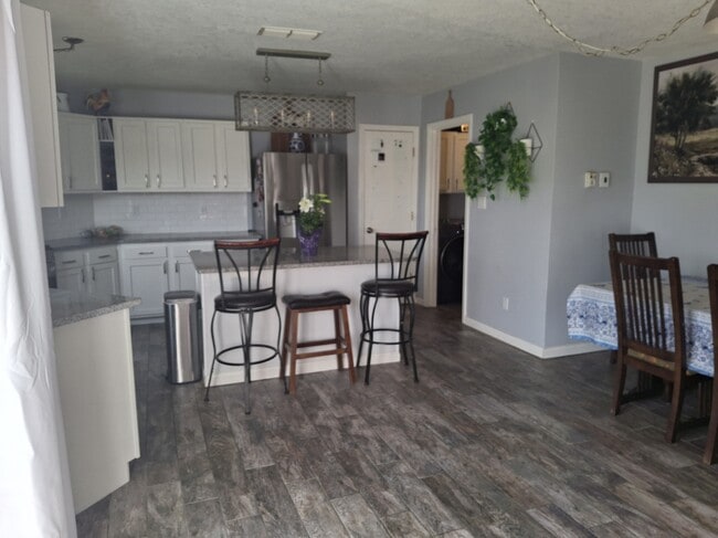 Photo - 9408 Calico Pl NW